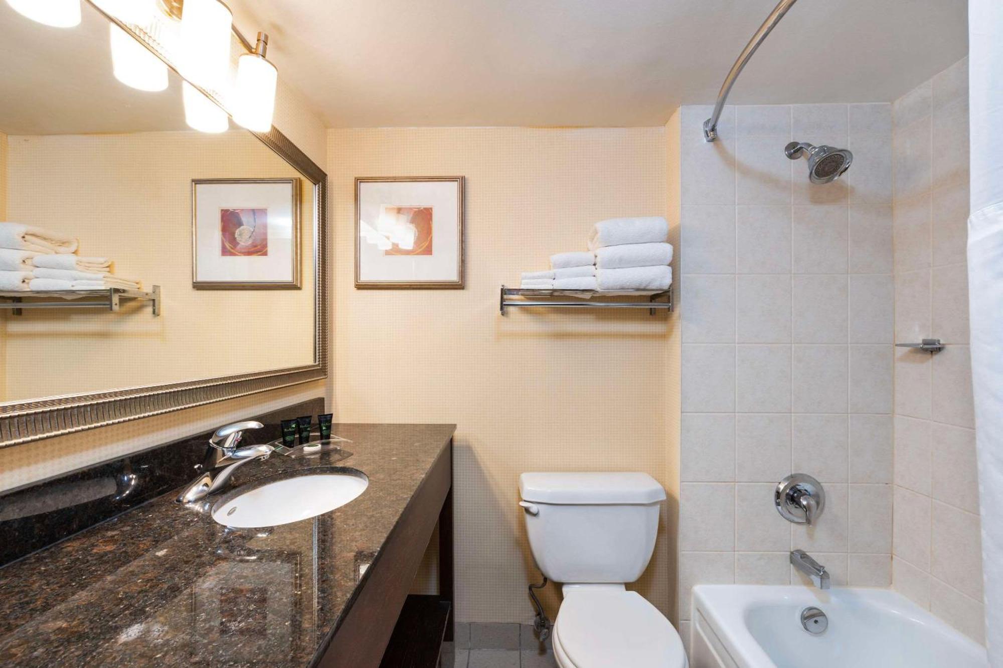 Allure & Conference Centre, Ascend Collection Hotel Barrie